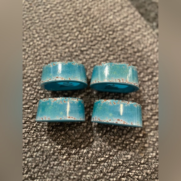 Pier 1 Imports set of 4 napkin holders - Picture 3 of 9